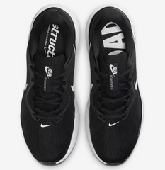 Men's Nike Structure 26 (WIDE)
